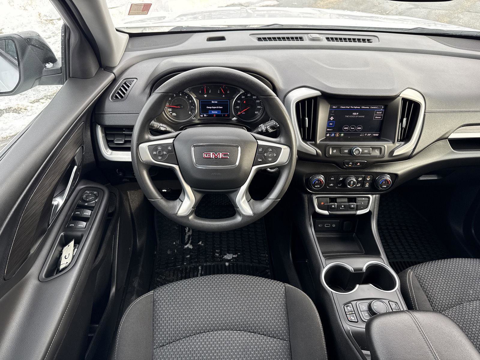 Used 2022 GMC Terrain SLE w/ Driver Convenience Package image 13