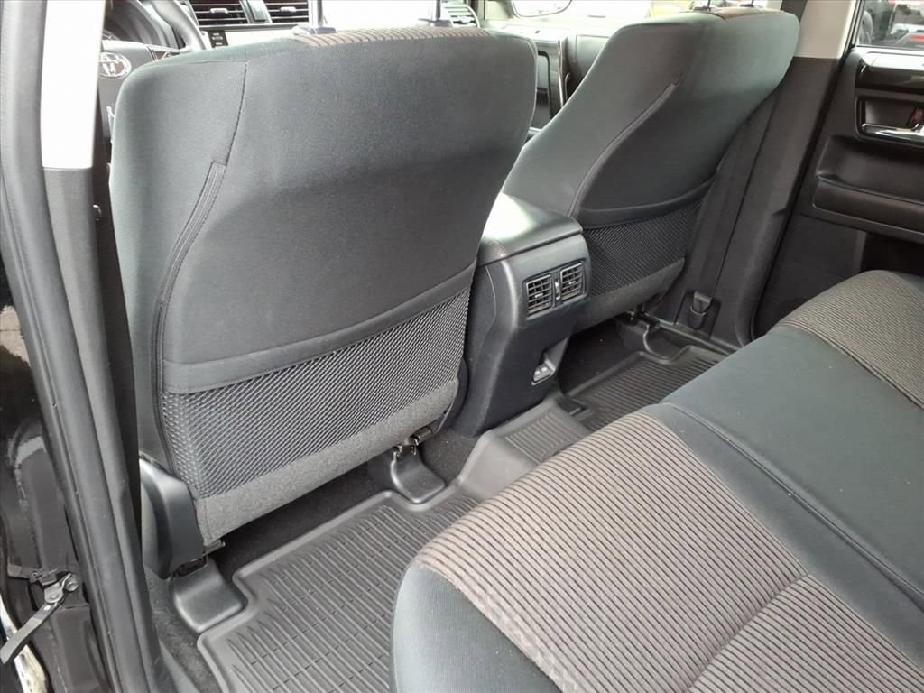 Used 2024 Toyota 4Runner TRD Off-Road image 32