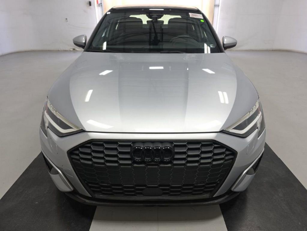 Used 2023 Audi A3 2.0T Premium Plus w/ Premium Plus Package FWD image 2