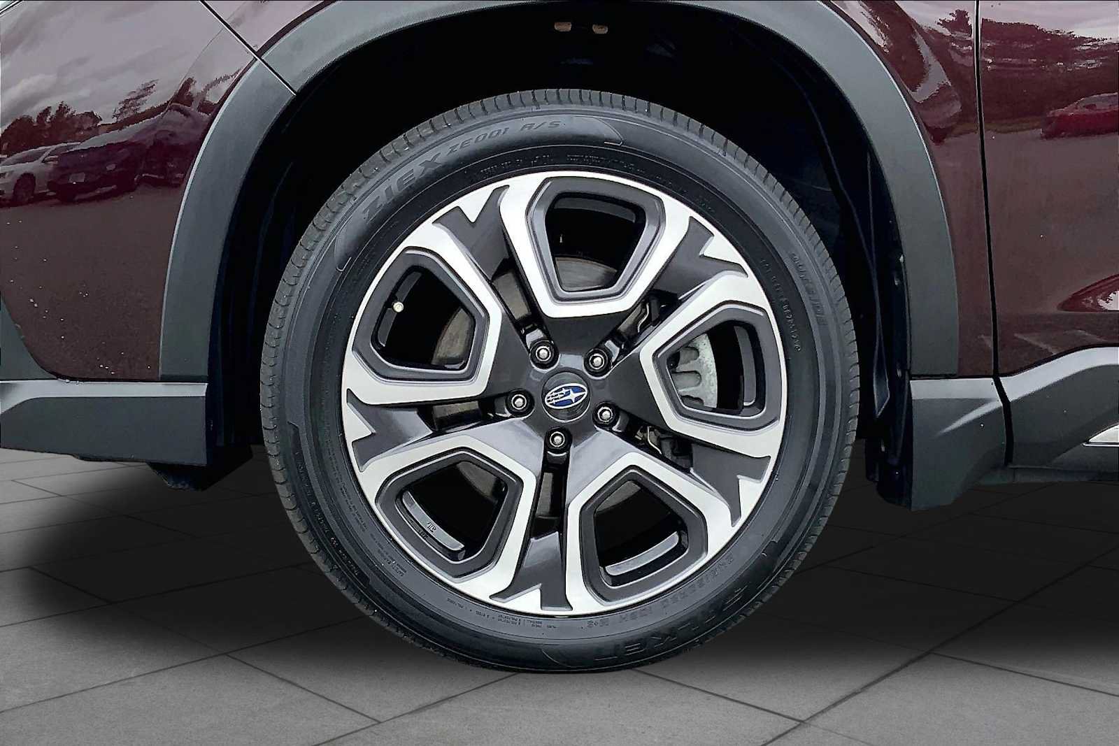 Used 2024 Subaru Ascent Touring AWD/4WD image 11
