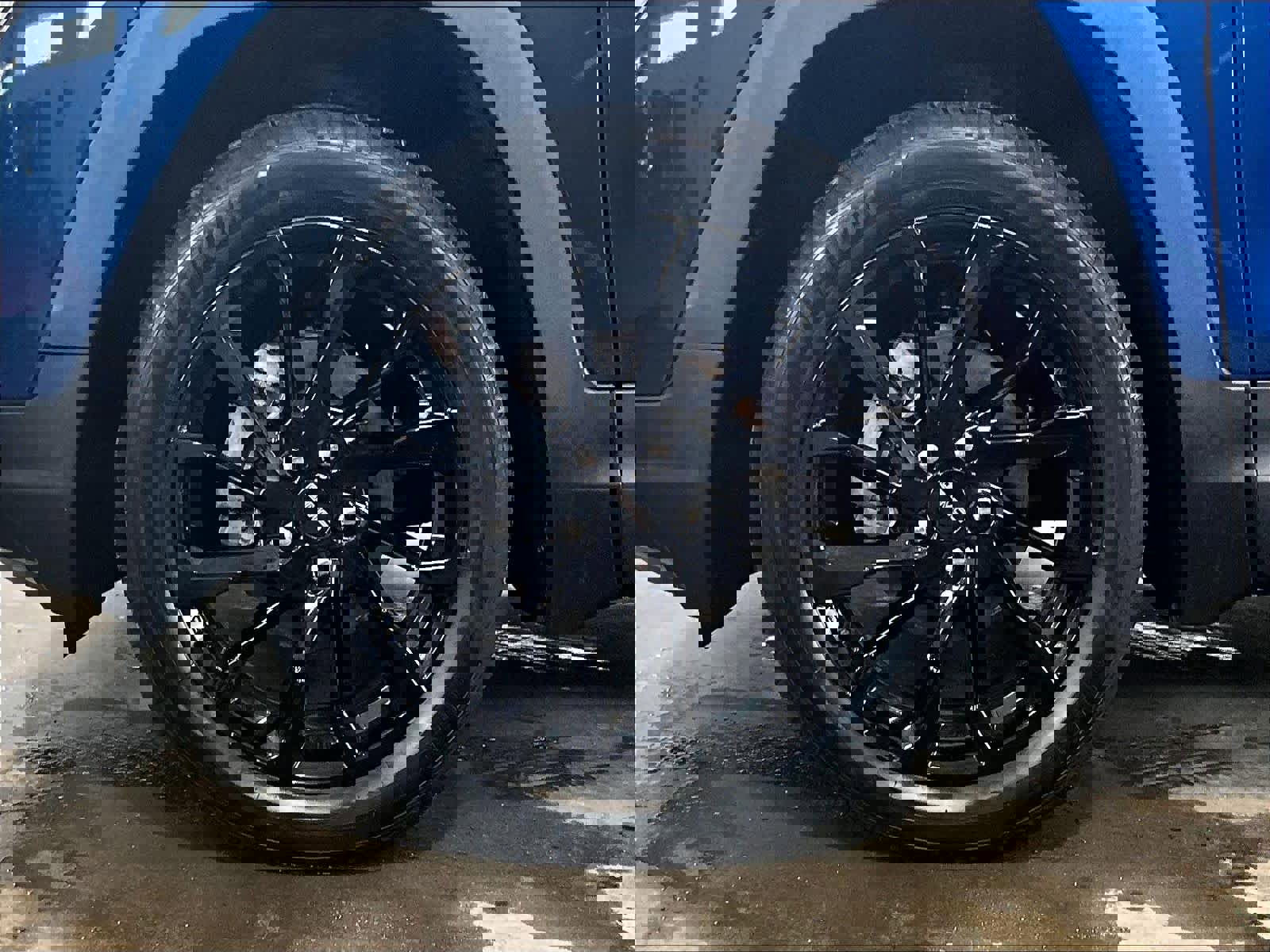 Used 2023 GMC Terrain SLE w/ Driver Convenience Package image 7