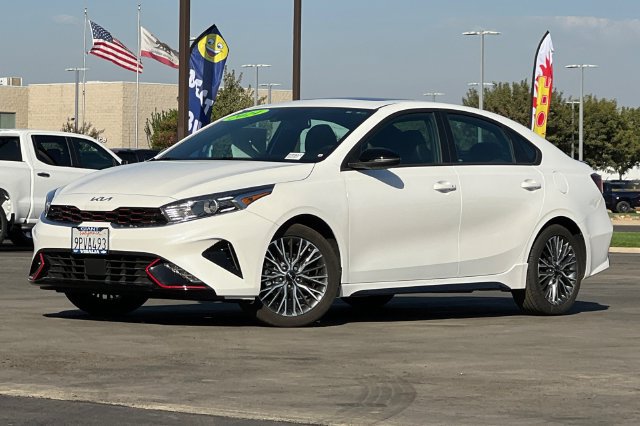 Used 2024 Kia Forte GT-Line w/ GT-Line Premium Package FWD image 8