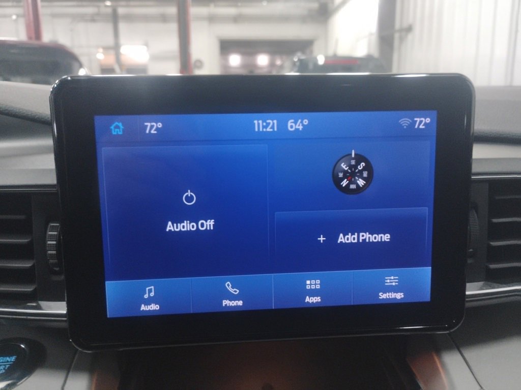 Used 2024 Ford Explorer XLT w/ Equipment Group 202A image 12