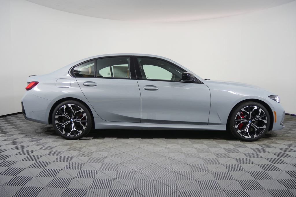Used 2026 BMW 330i Sedan w/ M Sport Package RWD image 6