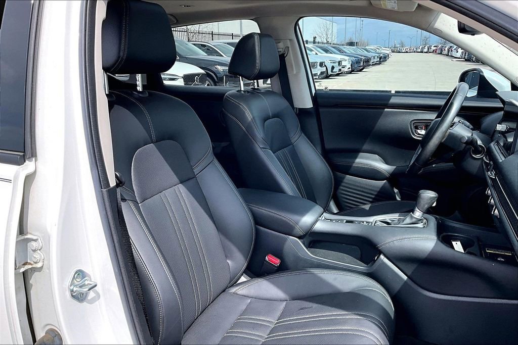 Used 2023 Honda HR-V EX-L image 10