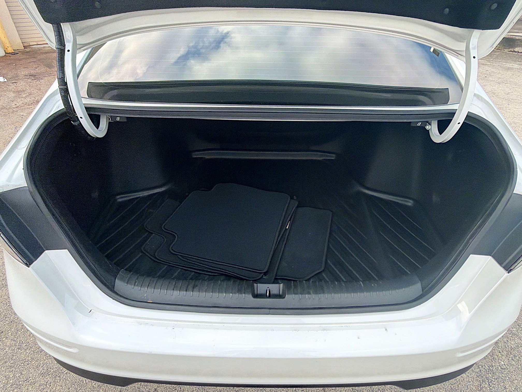 Certified 2023 Honda Accord EX image 25