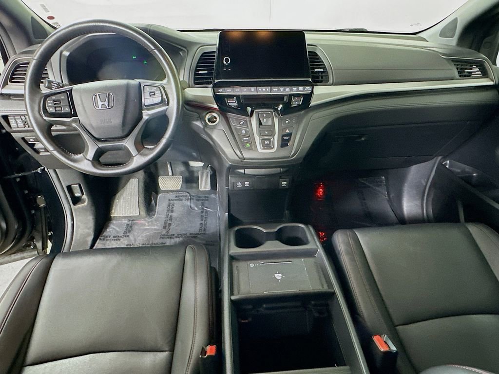 Used 2025 Honda Odyssey Sport-L image 17