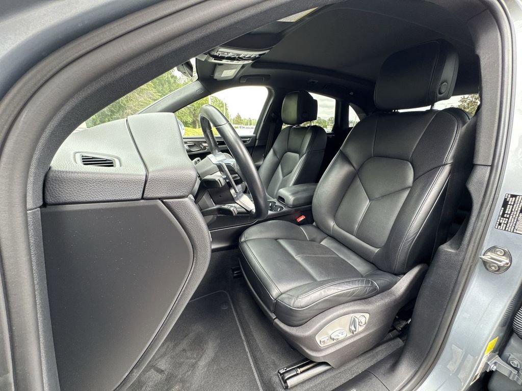 Used 2020 Porsche Macan S image 13