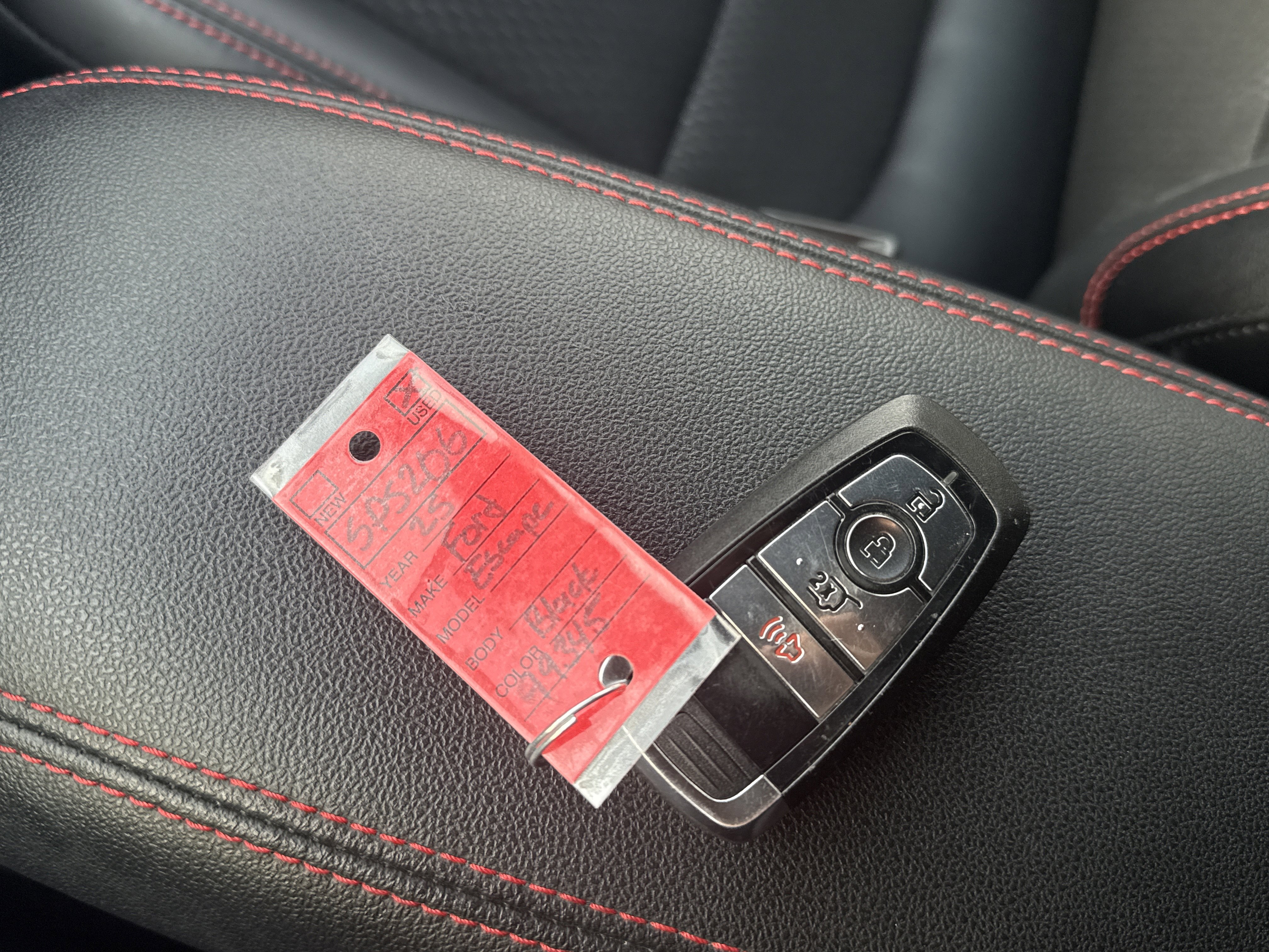 Used 2025 Ford Escape ST-Line image 31