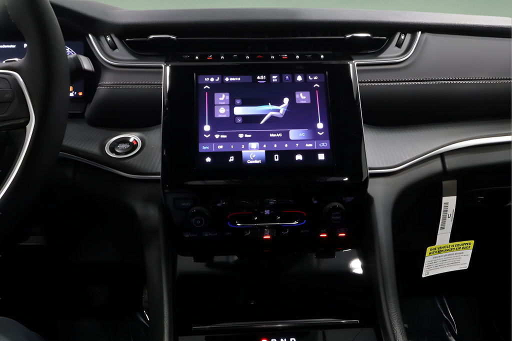 New 2026 Jeep Grand Cherokee Laredo X AWD/4WD image 21