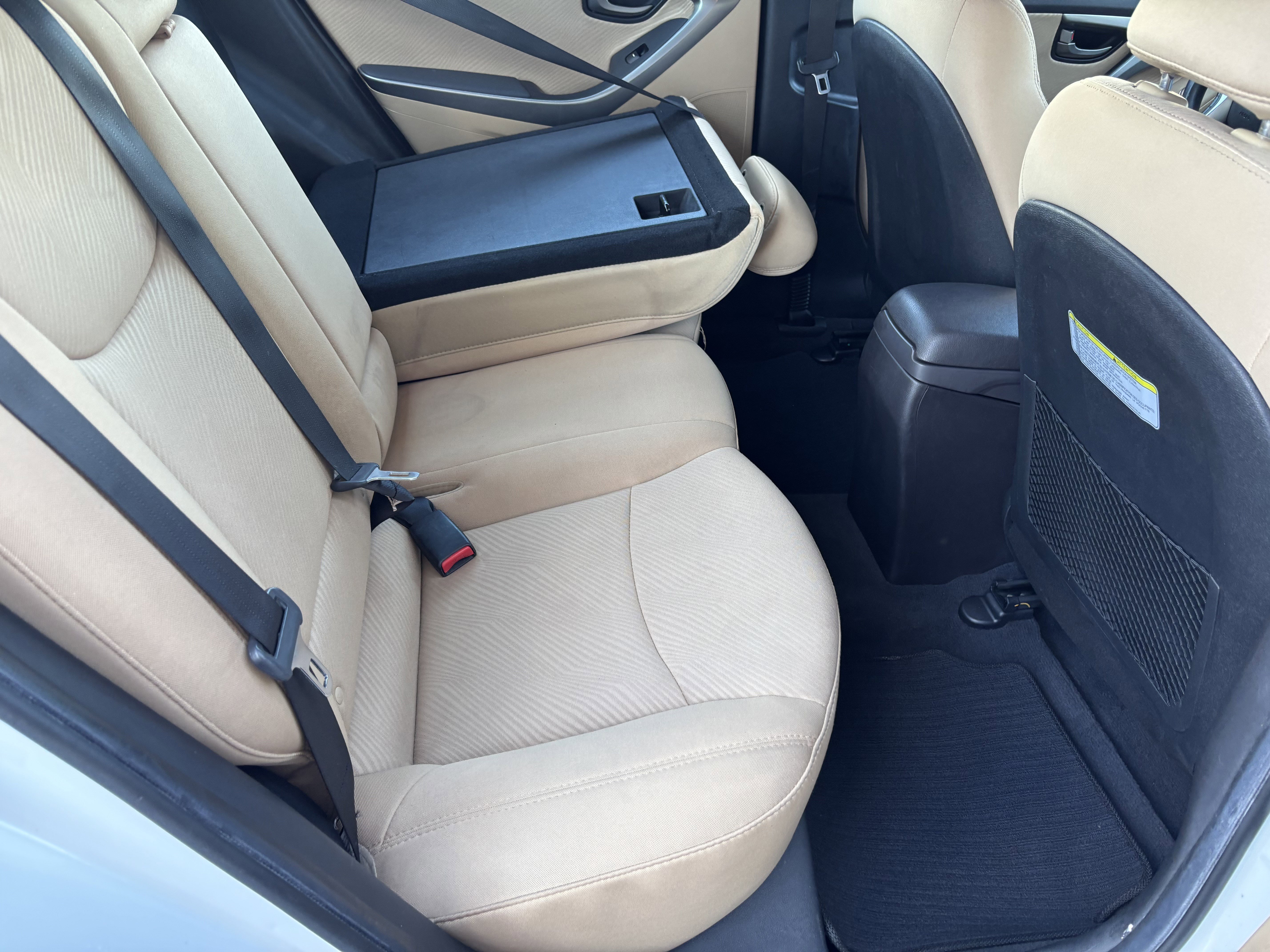 Used 2013 Hyundai Elantra GLS w/ Preferred Pkg FWD image 28