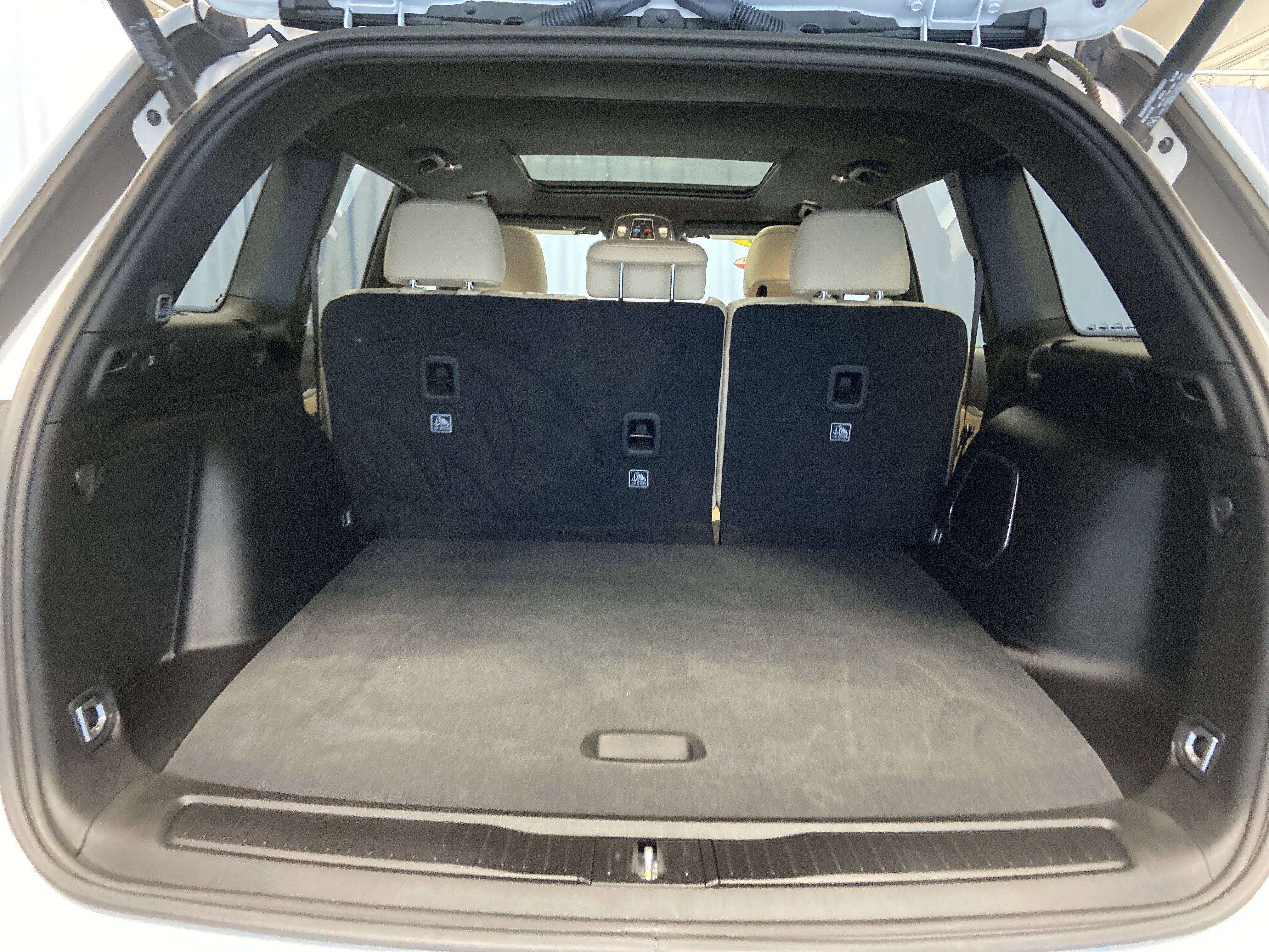 Used 2023 Jeep Grand Cherokee 4WD 4xe image 36