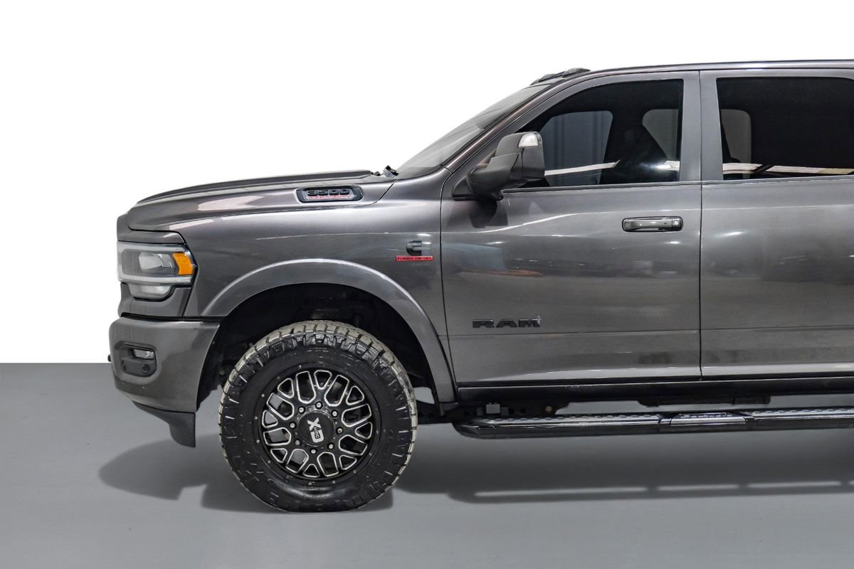 Used 2020 RAM 3500 Laramie w/ Night Edition image 10