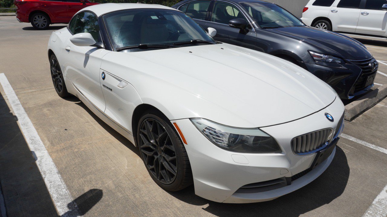 Used 2013 BMW Z4 sDrive35i RWD image 3