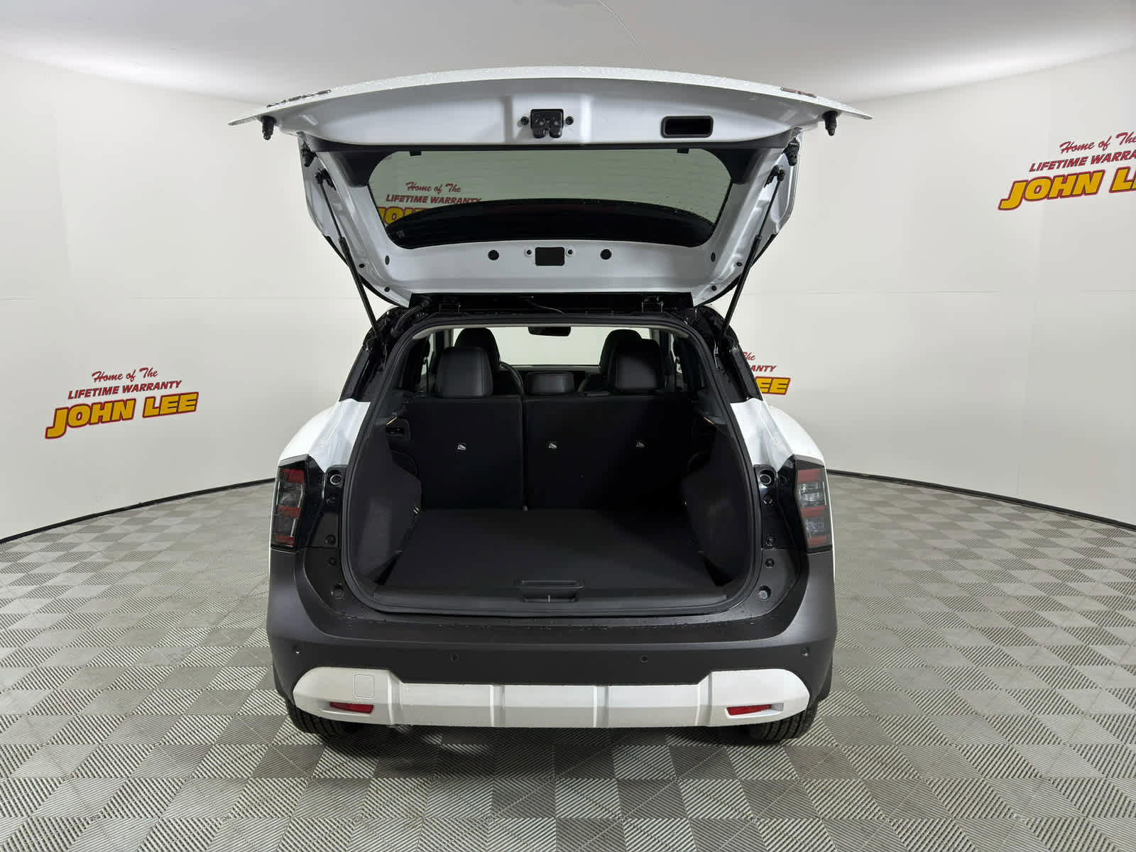 New 2026 Nissan Kicks SR w/ SR Premium Package image 5