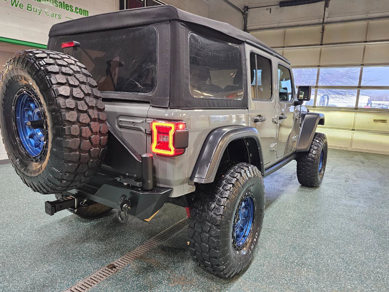 Used 2022 Jeep Wrangler Unlimited Rubicon 4xe image 7