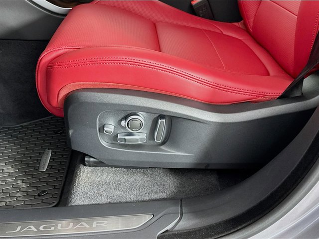 New 2026 Jaguar F-PACE R-Dynamic S image 22