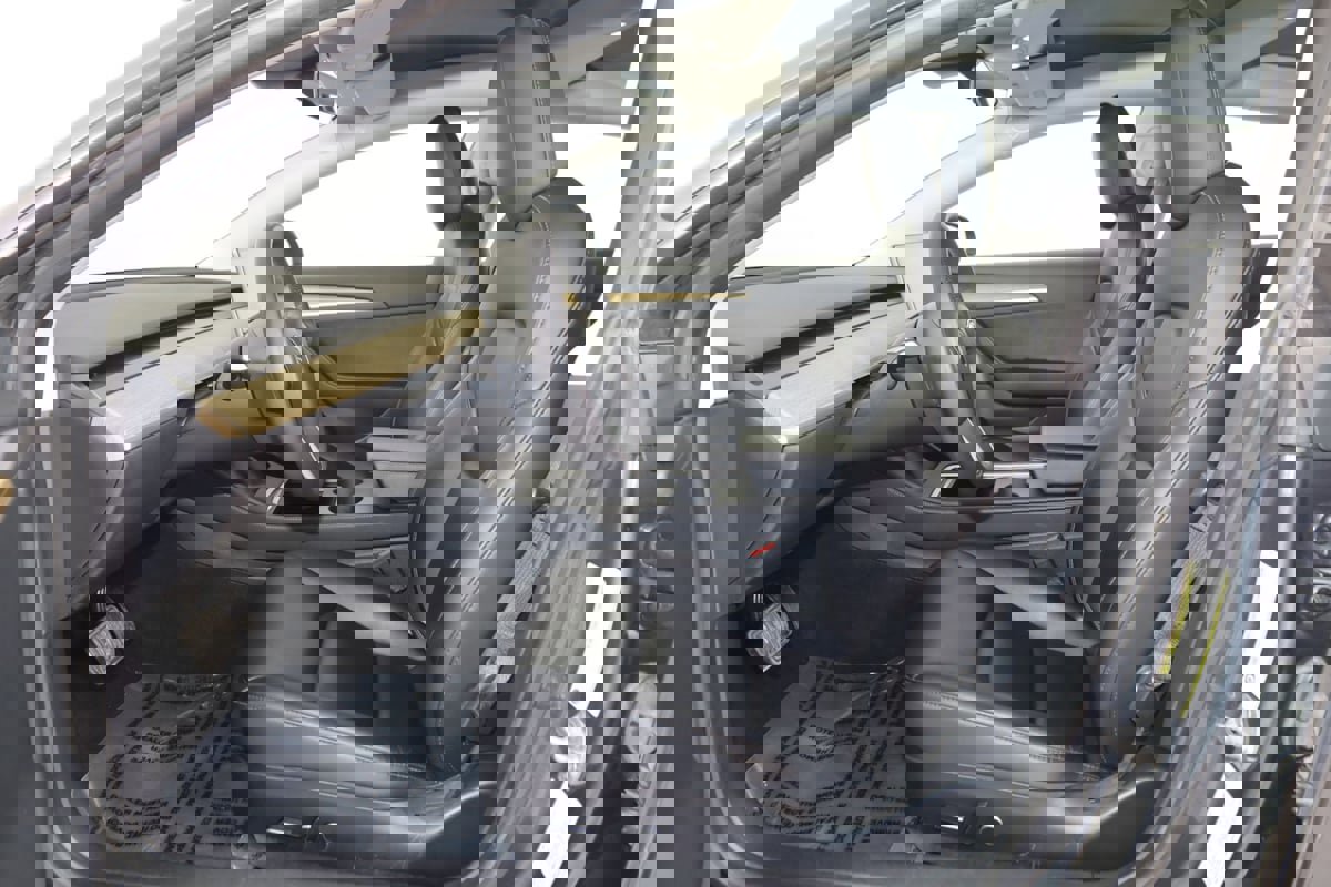 Used 2021 Tesla Model 3 Long Range image 13