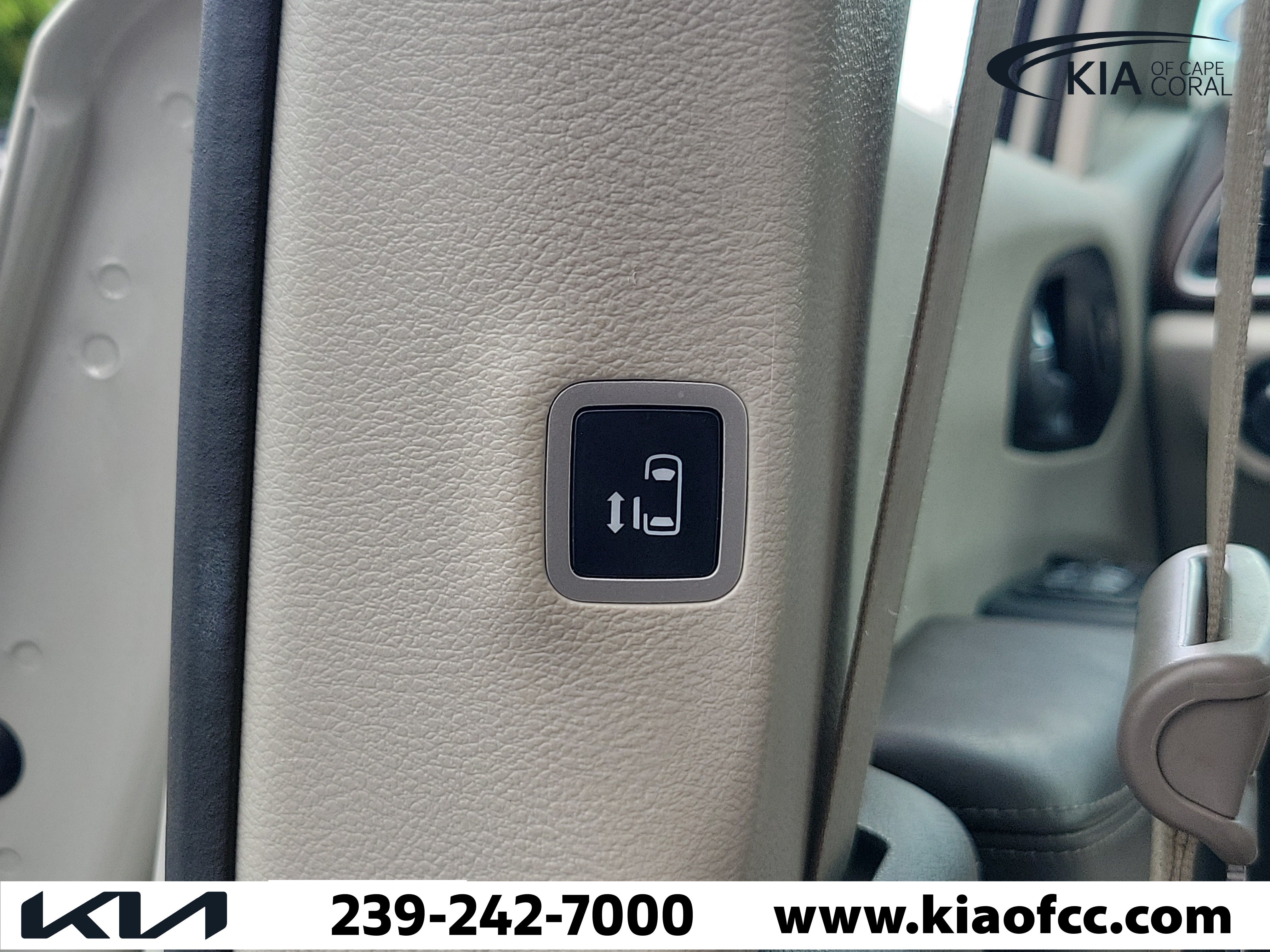 Used 2020 Chrysler Pacifica Touring-L Plus FWD image 21