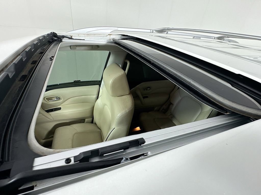 Used 2018 INFINITI QX80 2WD w/ Driver Assistance Package image 27