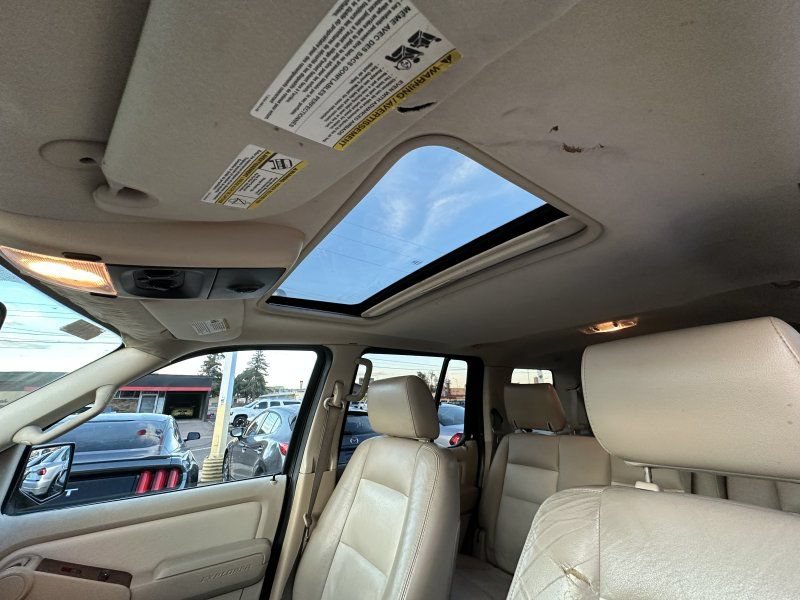 Used 2006 Ford Explorer Eddie Bauer RWD image 17