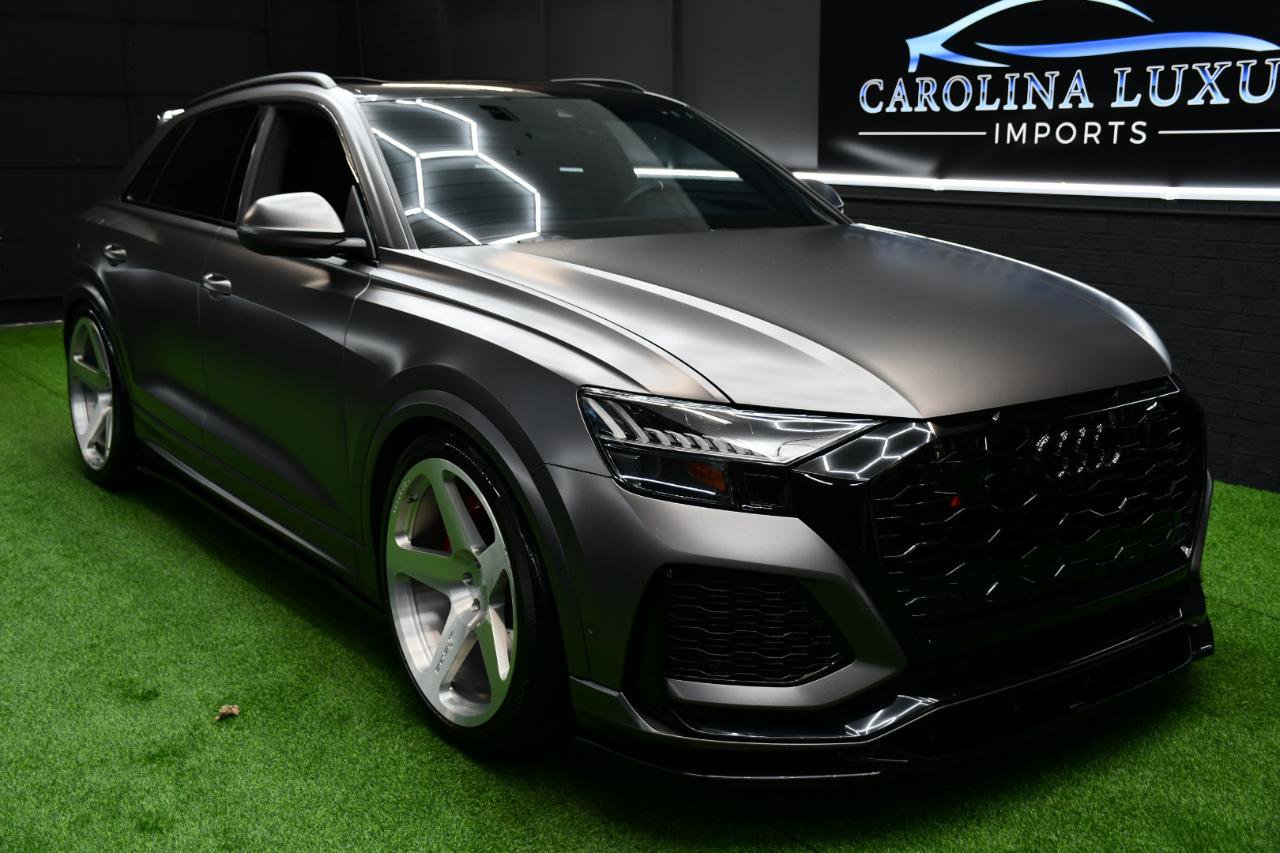 Used 2021 Audi RS Q8 w/ Black Optic Package image 5