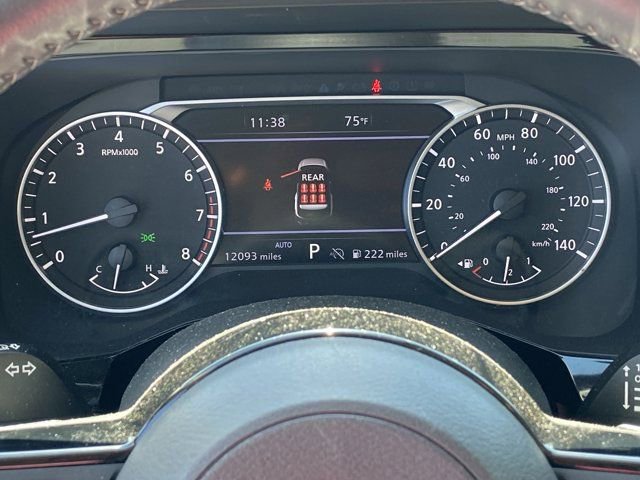 Used 2025 Nissan Pathfinder SL AWD/4WD image 20