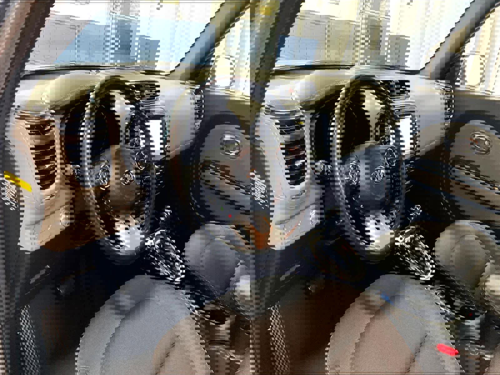 Used 2019 Kia Soul + w/ Audio Package FWD image 8