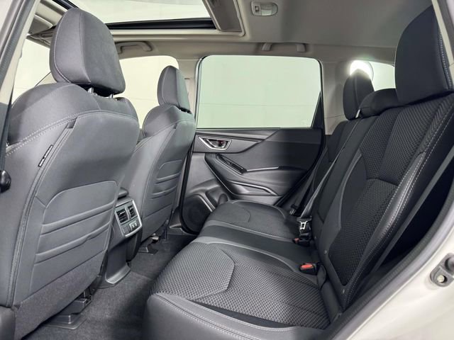 Used 2023 Subaru Forester Premium AWD/4WD image 34