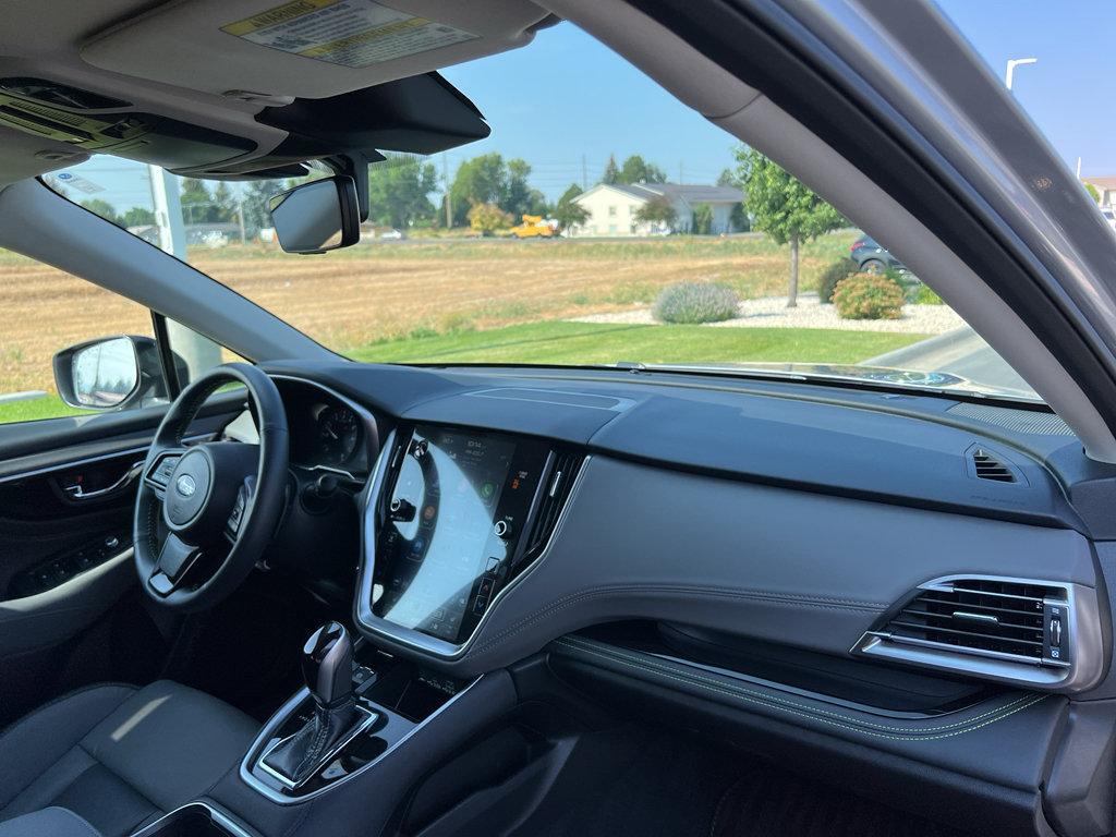 Certified 2025 Subaru Outback Onyx Edition AWD/4WD image 31