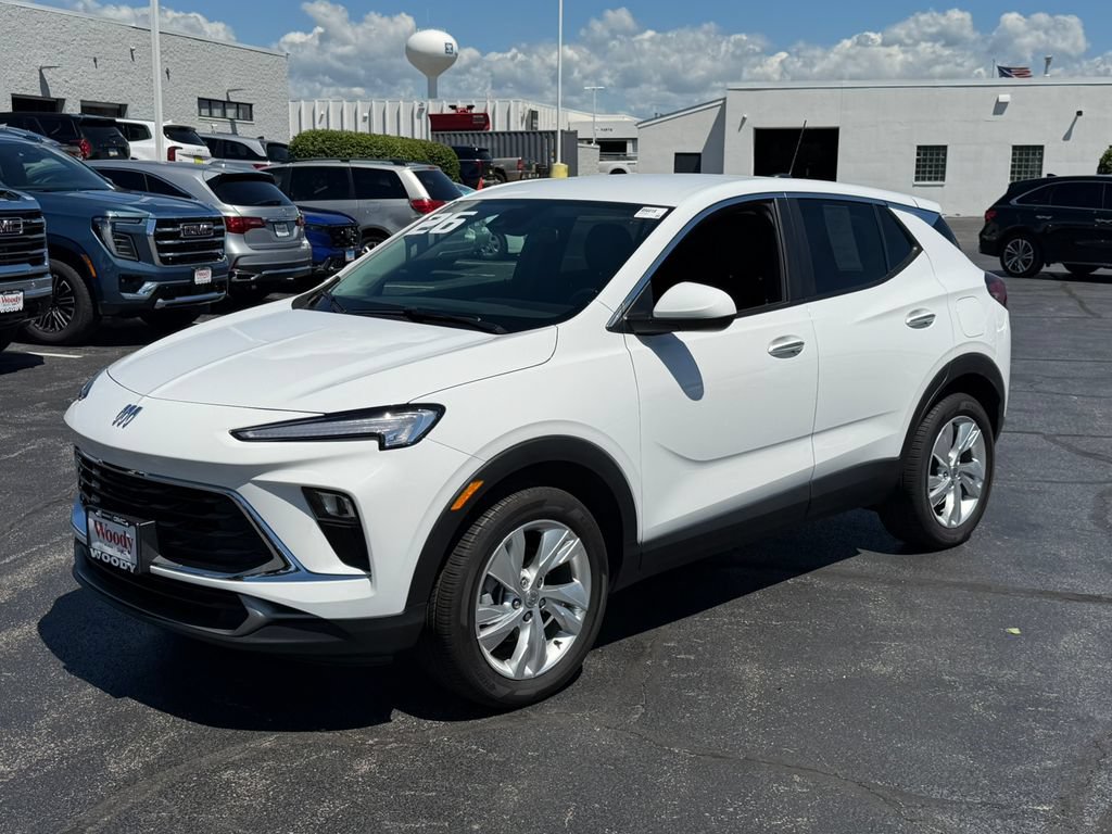 Certified 2026 Buick Encore GX Preferred AWD/4WD image 2