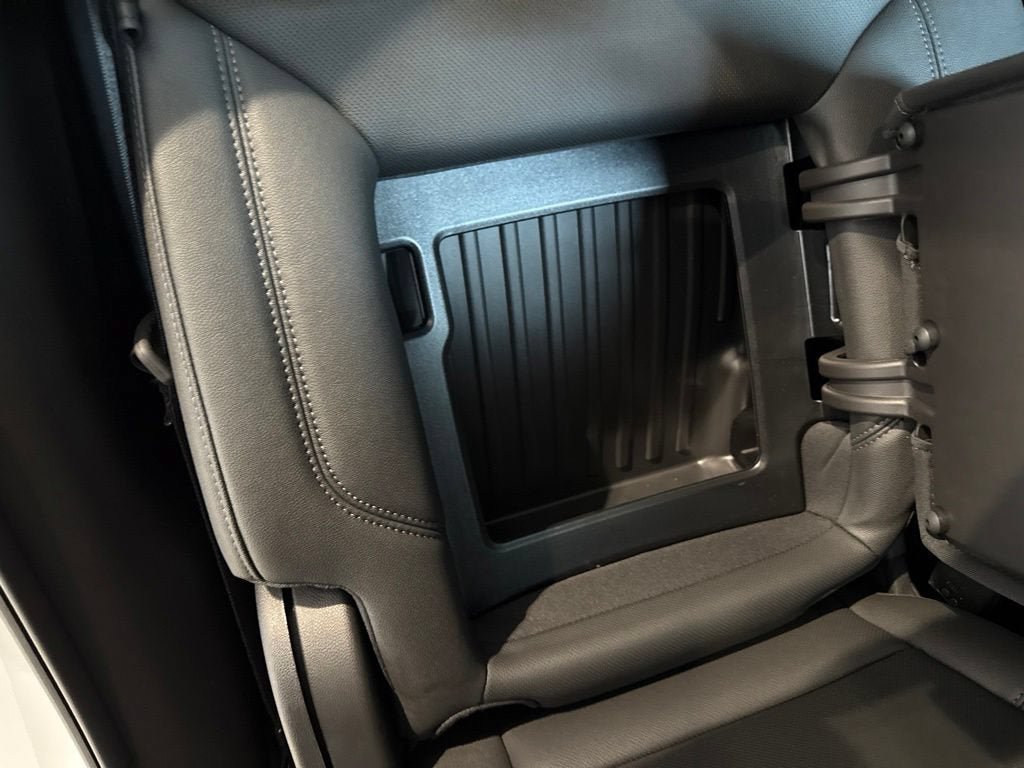 New 2026 GMC Sierra 1500 SLT AWD/4WD image 16
