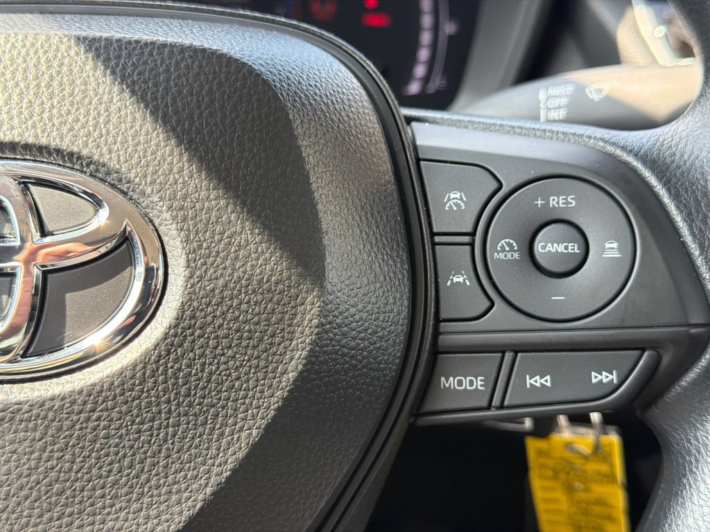 Used 2026 Toyota Corolla LE FWD image 30