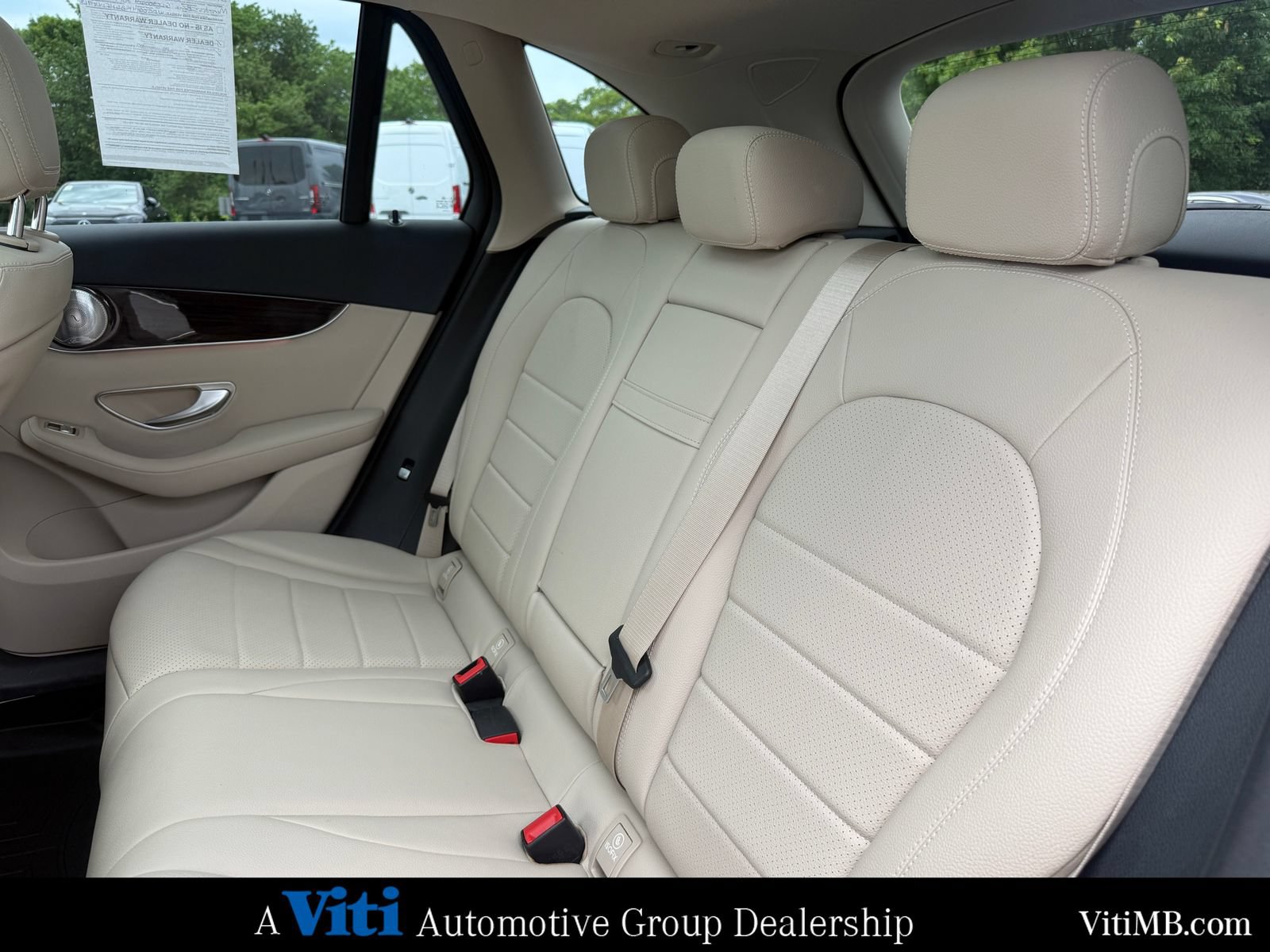 Used 2017 Mercedes-Benz GLC 300 4MATIC image 22