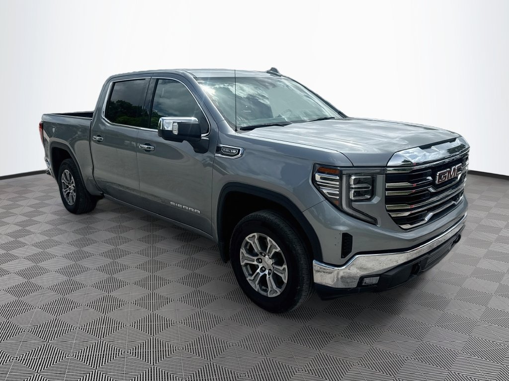 Used 2025 GMC Sierra 1500 SLT RWD image 4