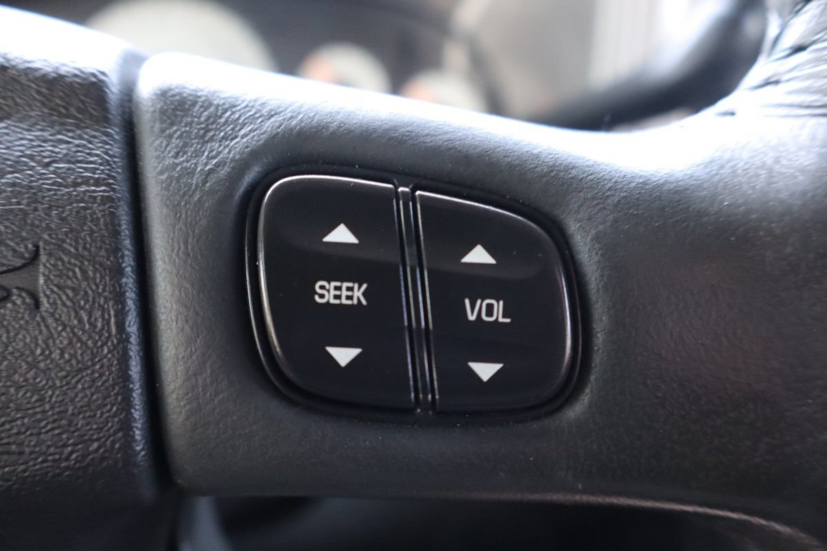 Used 2003 GMC Sierra 3500 SLE AWD/4WD image 28