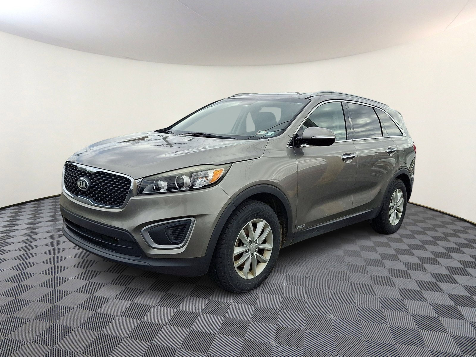 Used 2016 Kia Sorento LX w/ LX Convenience Package AWD/4WD image 3