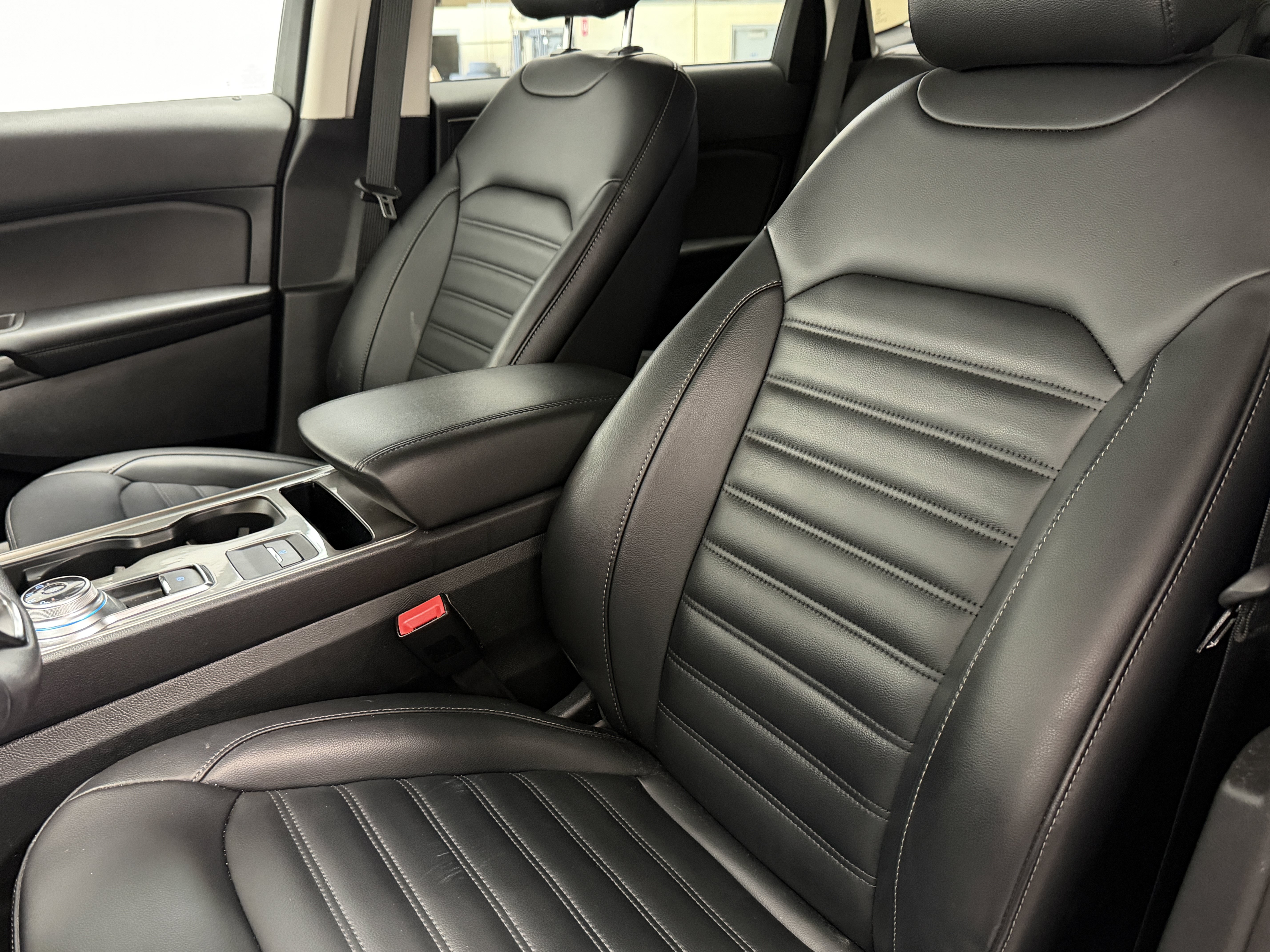 Used 2024 Ford Edge SEL w/ Convenience Package AWD/4WD image 17