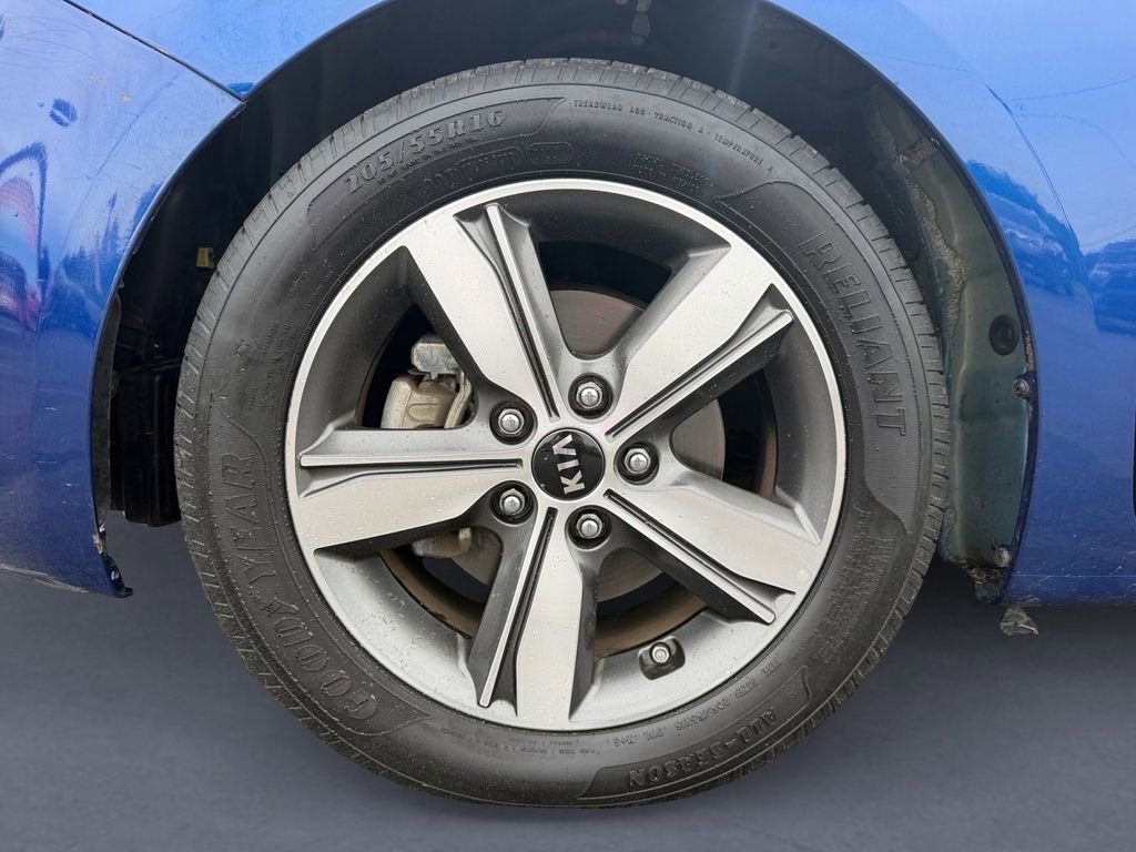 Used 2018 Kia Forte S FWD image 9