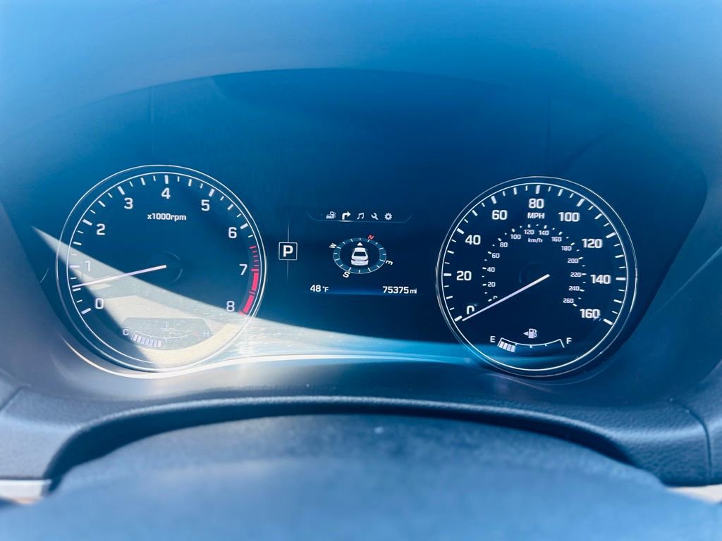 Used 2015 Hyundai Genesis 3.8 image 26