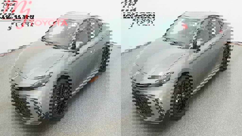 New 2026 Toyota Camry SE image 1