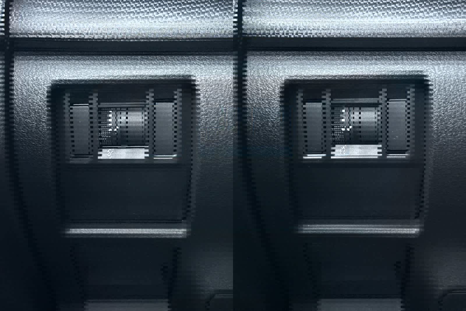 New 2026 Subaru Crosstrek 2.5i Limited w/ Crosstrek Mirror Package image 28