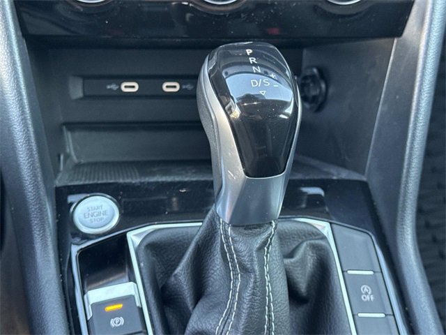 Used 2023 Volkswagen Taos SE w/ Panoramic Sunroof Package image 15