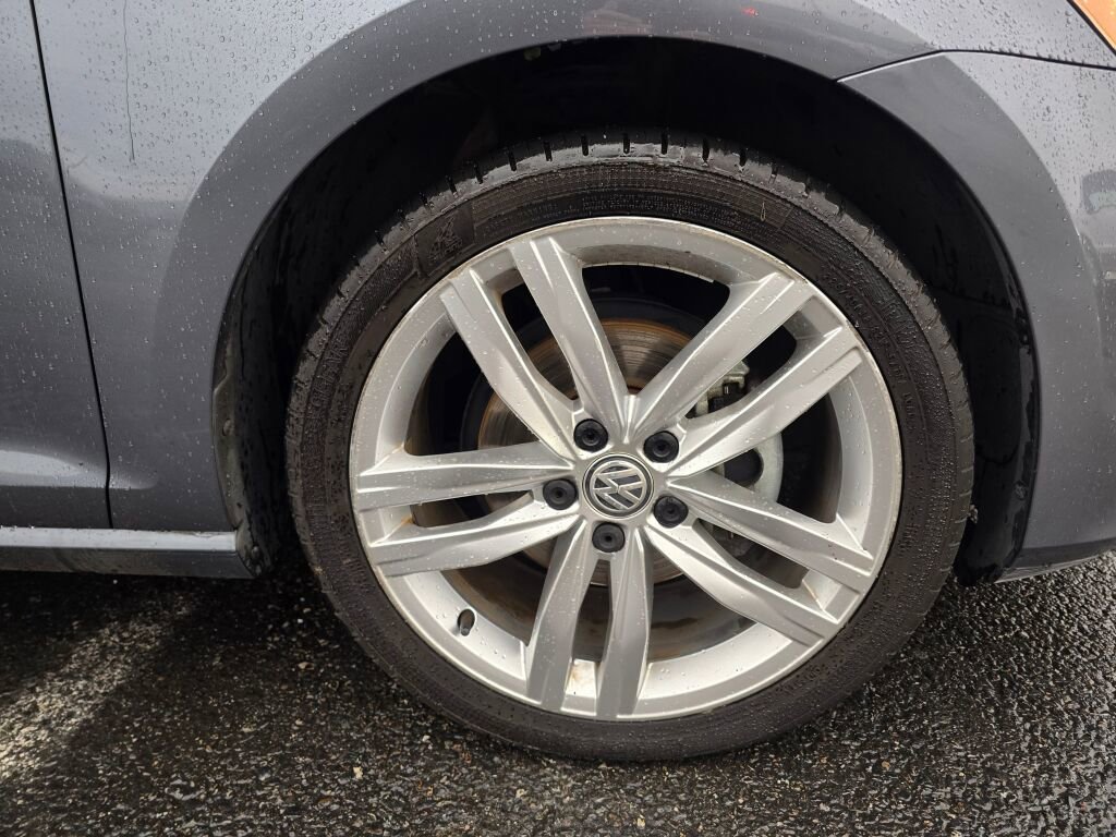 Used 2015 Volkswagen Golf SEL w/ Lighting Package (SEL) image 12