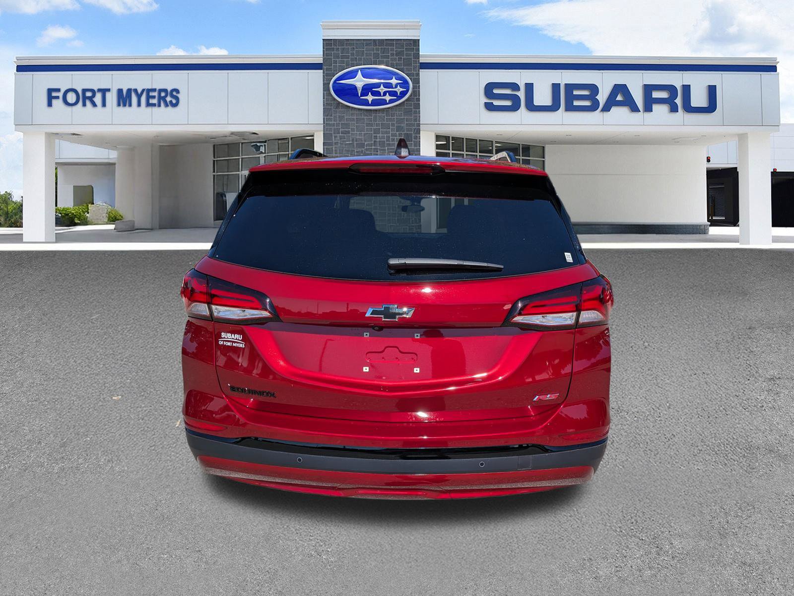 Used 2024 Chevrolet Equinox RS w/ RS Leather Package FWD image 5