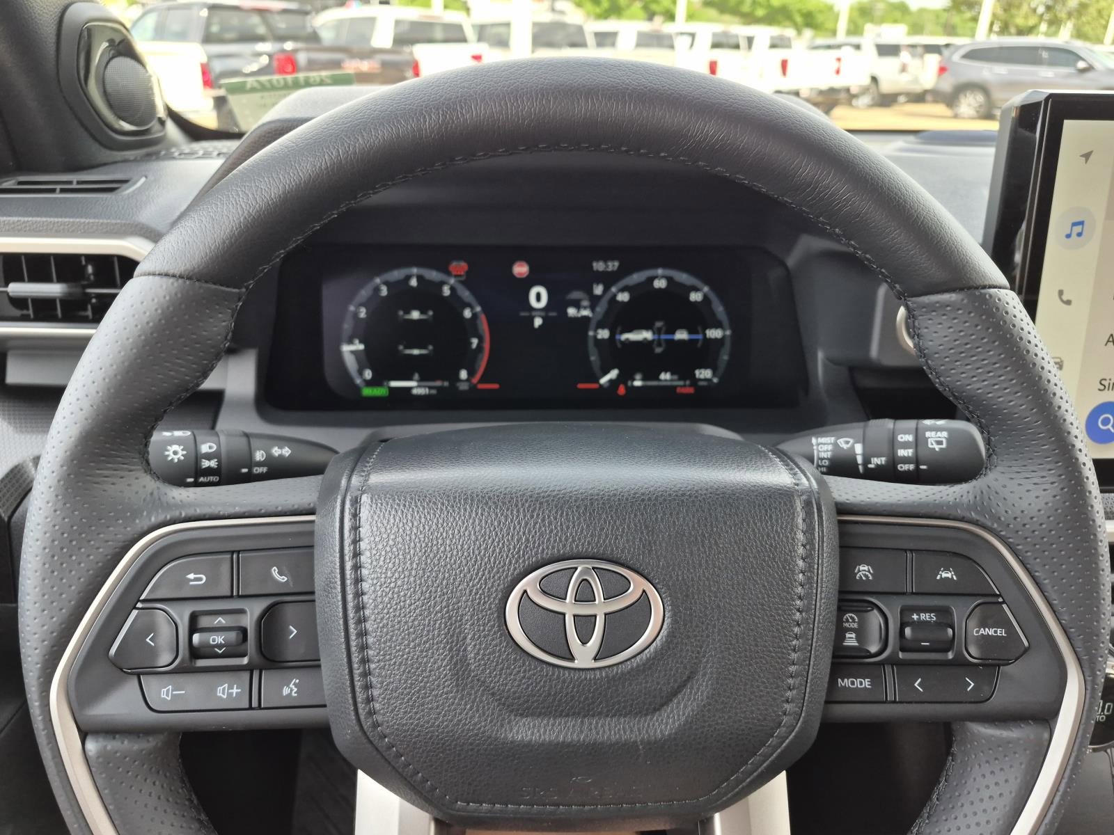 Used 2025 Toyota 4Runner Limited AWD/4WD image 21