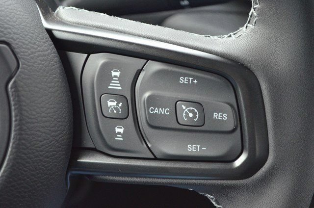 New 2026 Jeep Gladiator Sport AWD/4WD image 18