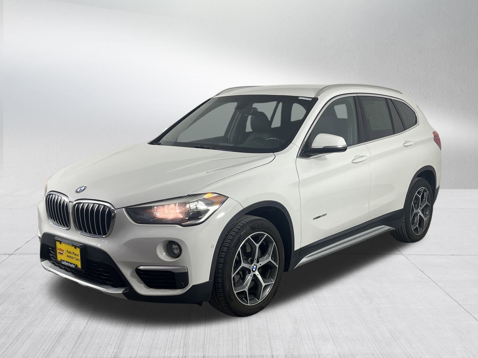 Used 2017 BMW X1 sDrive28i image 3