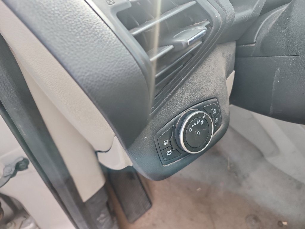 Used 2016 Ford Escape SE w/ Equipment Group 201A FWD image 20