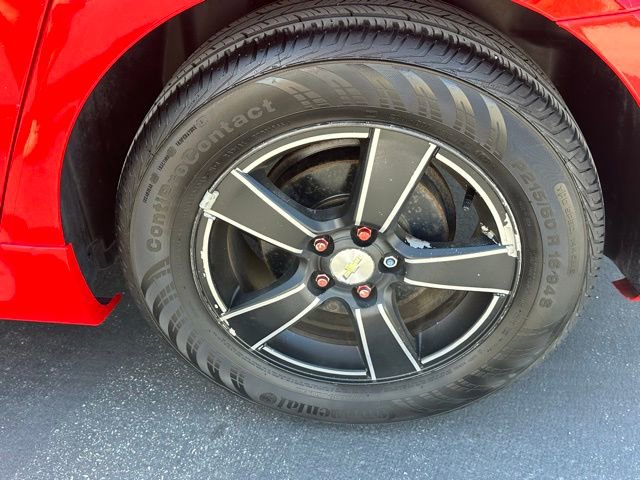 Used 2015 Chevrolet Cruze LT image 32